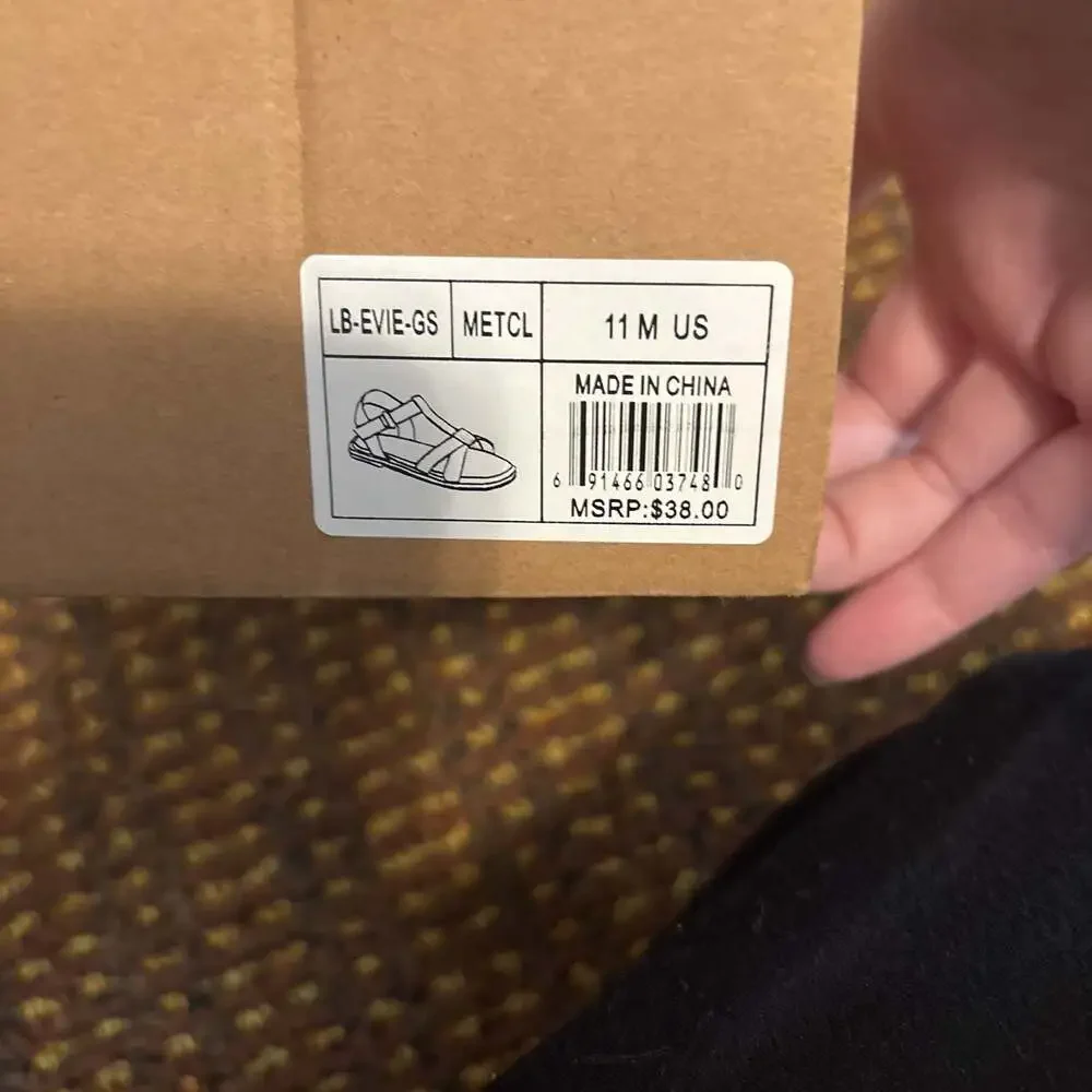 Lucky Brand Girl's Evie Metallic T-Strap Sandals